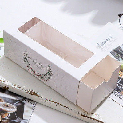 Draw-out type baking food packaging box